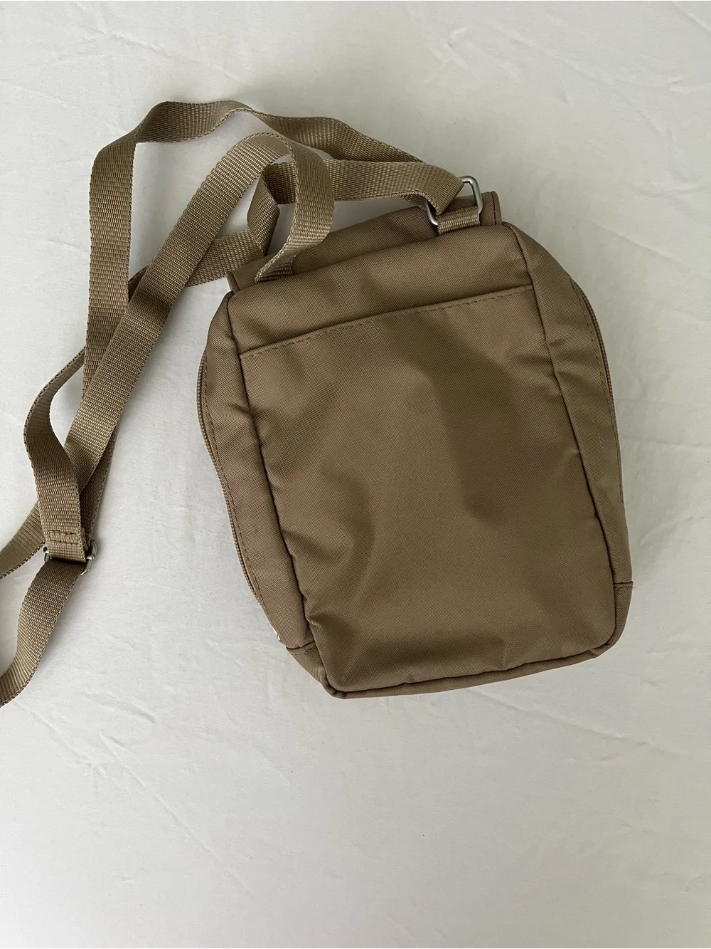 Baggallini Small Crossbody Messenger Bag in Taupe